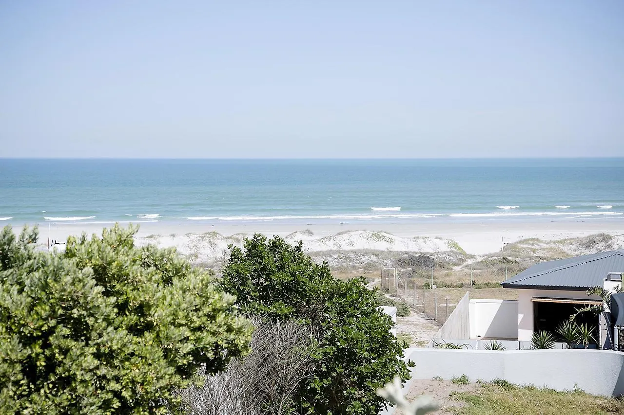 Amazing Beach House In Melkbos! Van Riebeeckstrand