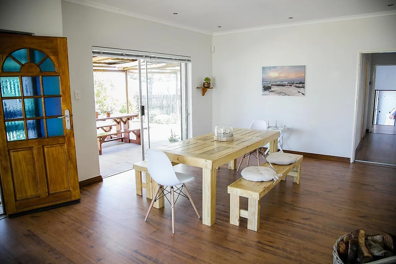 Amazing Beach House In Melkbos! Van Riebeeckstrand