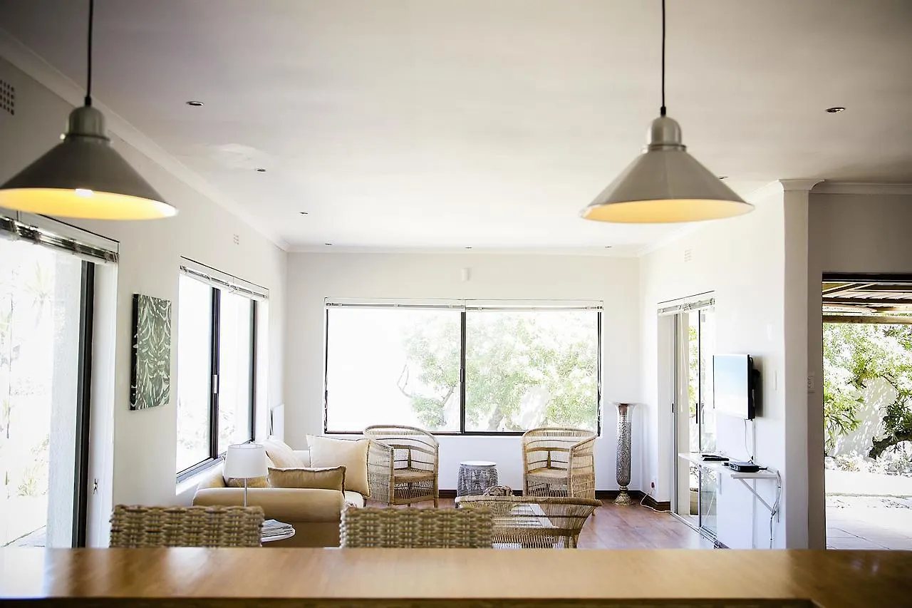 Amazing Beach House In Melkbos! Van Riebeeckstrand